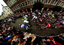 Tour de France Etappe 2: Marcel Kittel gewinnt den Zielsprint! Tour de France Etappe 2: Marcel Kittel gewinnt den Zielsprint!