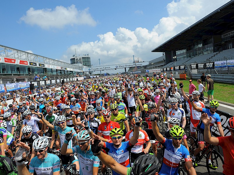 360 Grad Radsport: Rad am Ring auf dem Nürburgring