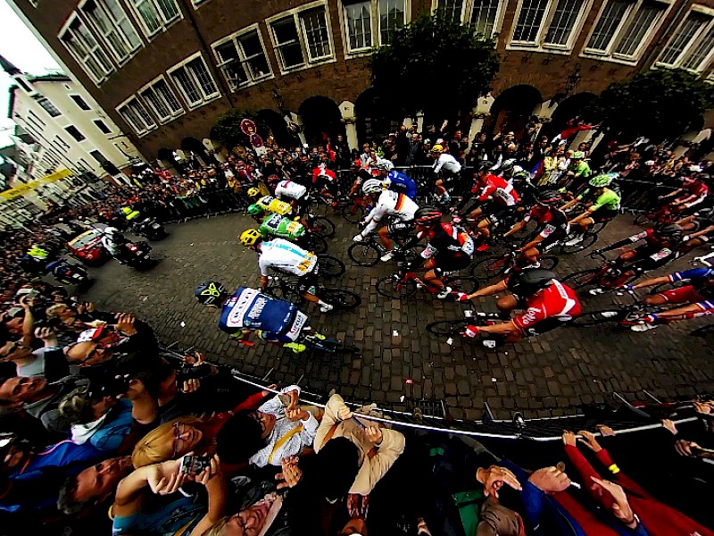 Tour de France Etappe 2: Marcel Kittel gewinnt den Zielsprint!